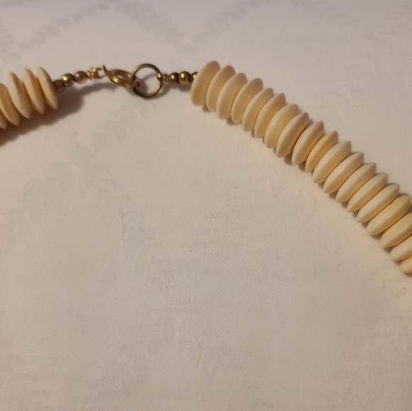 Hand Carved Wooden Zebra Necklace. EUC - Picture 5 of 5